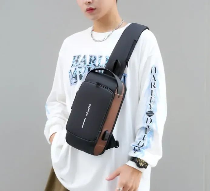 Chest Bag Multifunction Crossbody Sport Running Travel Sling Pack Anti Theft USB Charge Shoulder Messenger Pack Luxury Brand Men
